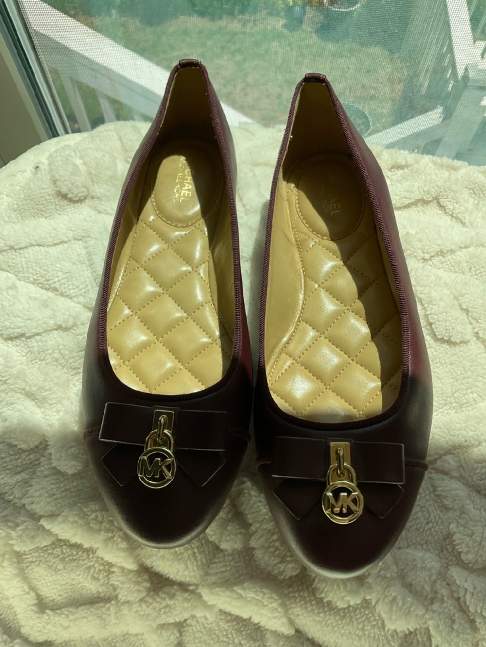 Michael Kors Burgundy Leather Bow Flats with Gold MK Logo Size 5.5